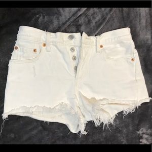 Levi’s 501 white shorts